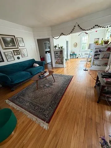 2101 Broadway St — Photo 3