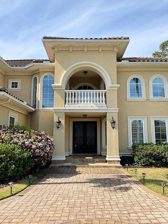 Building Photo - 664 Oxbow Dr