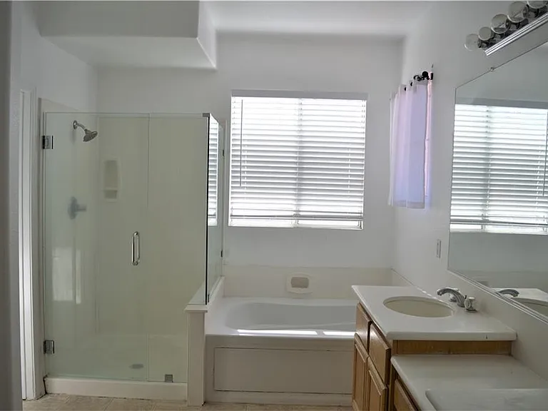 937 Feather Peak Dr — Photo 19