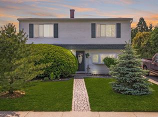 20 Seawane Rd, East Rockaway, NY 11518