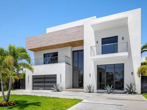 501 NE Spanish Court, Boca Raton, FL 33432