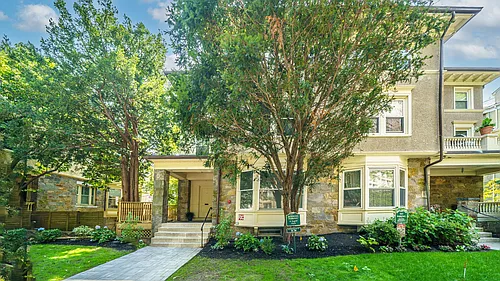 21 Regent Cir #3 Photo 1