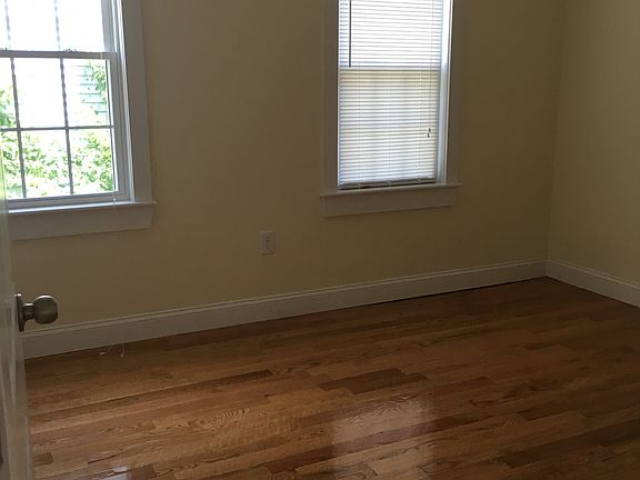 4th image of 112 Butterfield St #112
