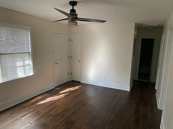 5th image of 1013B Brownlea Dr