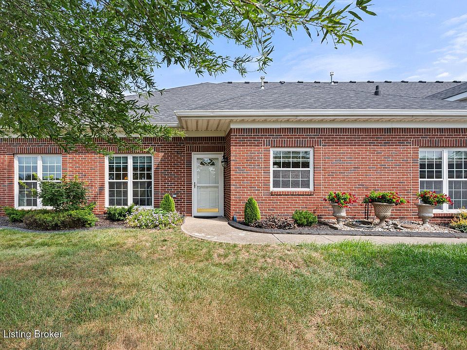 1st image of 427 Turnberry Ln