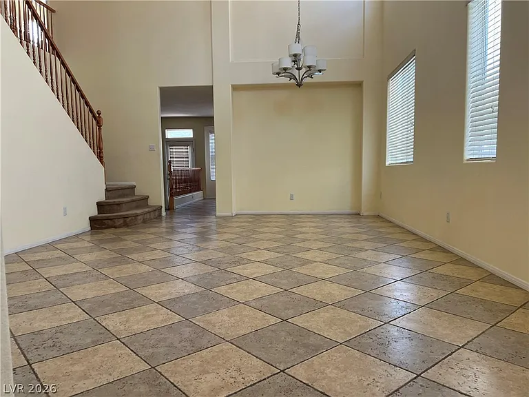 3900 Irvin Ave — Photo 5
