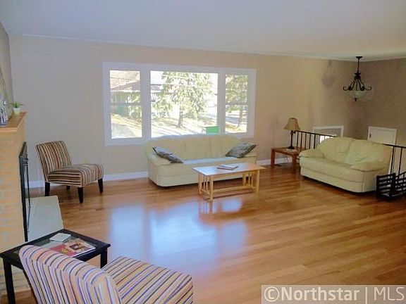 3rd image of 1916 42nd Ave NE
