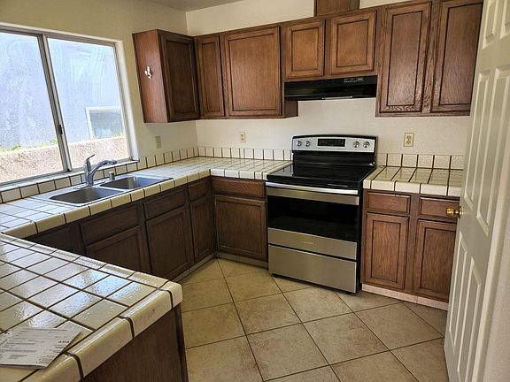 4th image of 54195 Avenida Madero