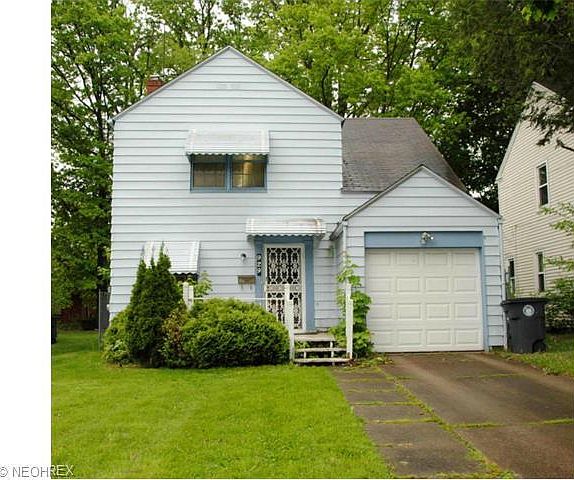 1st image of 929 Packard Dr