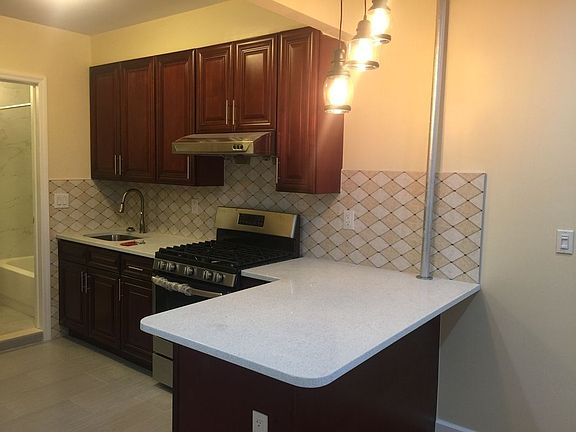 5th image of 146 Forsyth St #2E