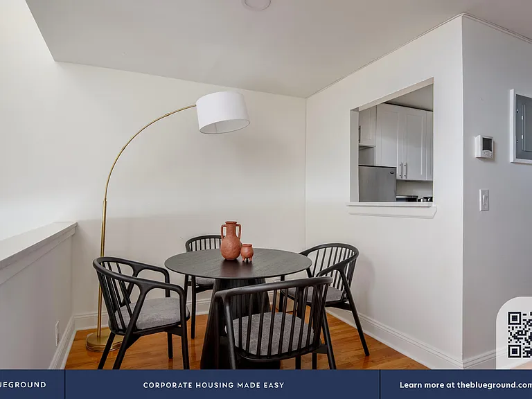 123 E 54th St #4D — Photo 5
