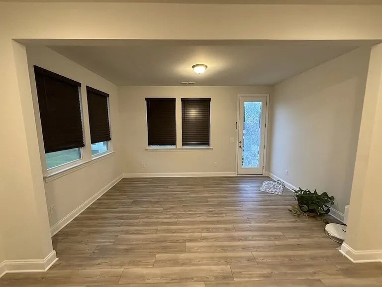 219 Wood Orchid Ln — Photo 17