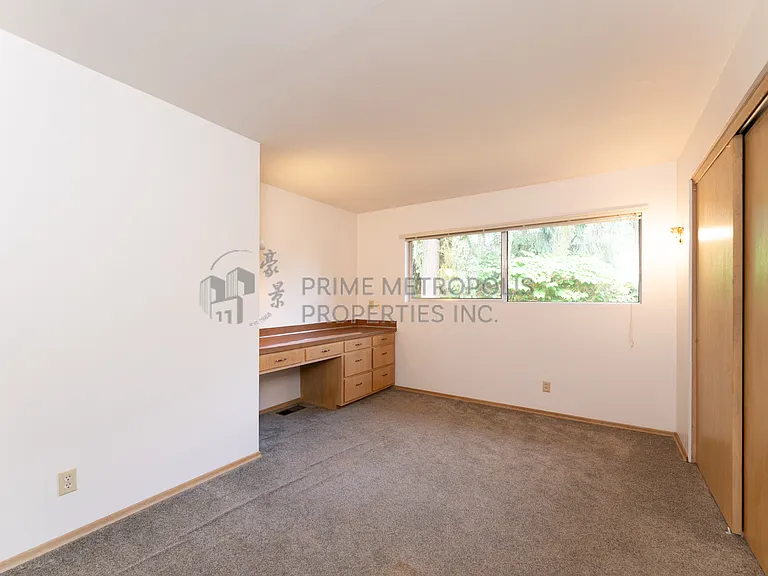 13305 SE 42nd St — Photo 6