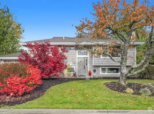 20402 78th Pl W, Edmonds, WA 98026