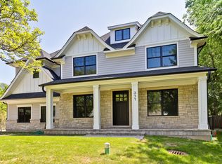 331 Brookside Ln, Glencoe, IL 60022