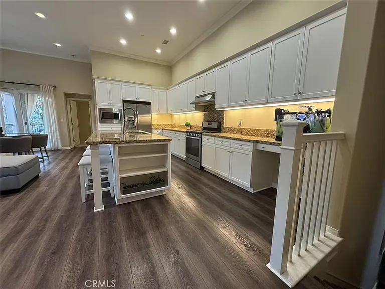 68 Overbrook — Photo 3
