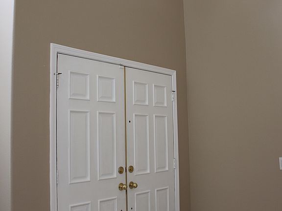 2nd image of 858 De Anza Heights Dr