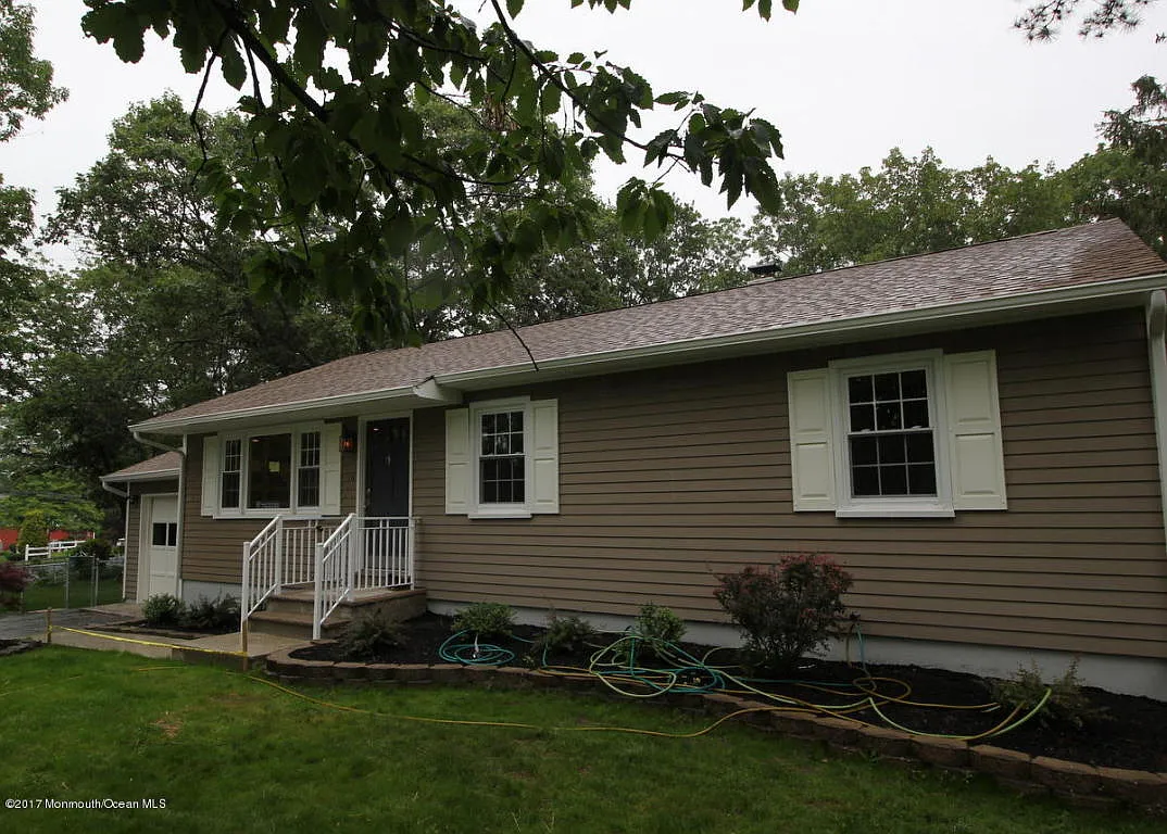 16 Salem Hill Rd photo 1