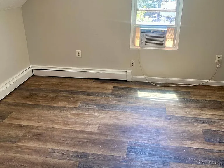 3-37 Jaques St #3 — Photo 6