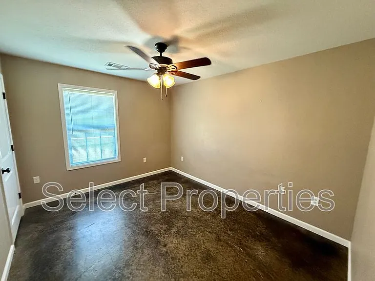206 S Bernis St — Photo 6
