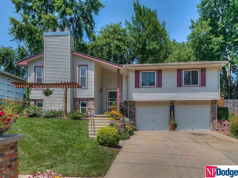 1st image of 3724 Lawnwood Dr