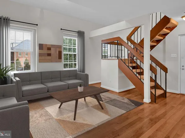 3839 Rodman St NW APT F36, Washington, DC 20016