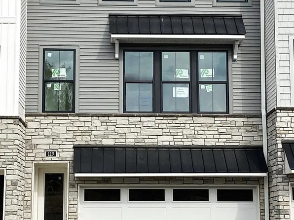 119 Brianna Ct #10, Chalfont, PA 18914