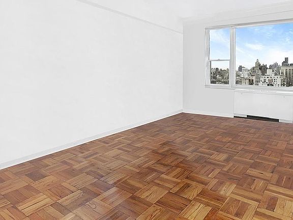 4th image of 118 E 60th St APT 27B