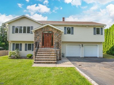 36 Bellows Ln, Towaco, NJ, 07082