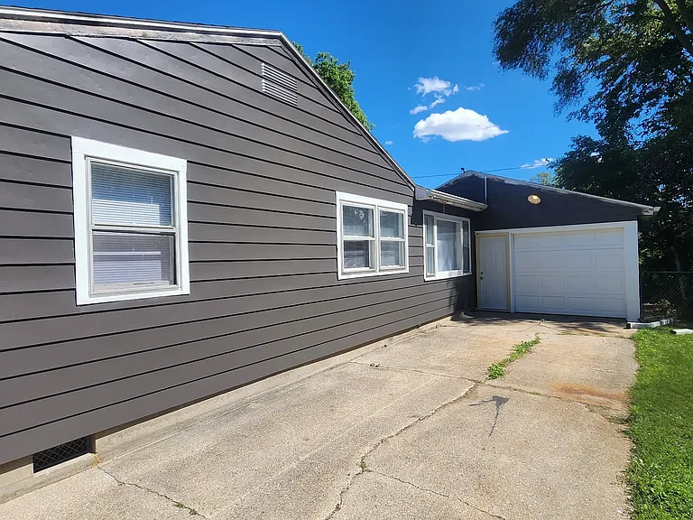907 Merrill Ave — Photo 23