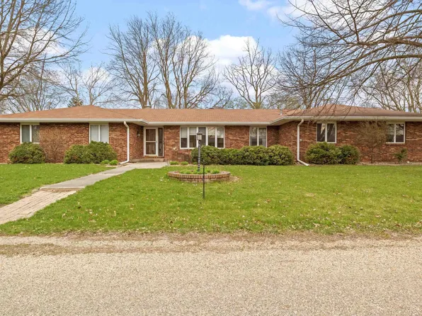 6 Karen Ct, Atlanta, IL 61723