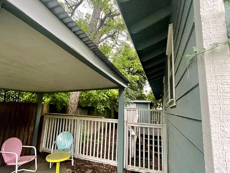 2327 Santa Rita St — Photo 21