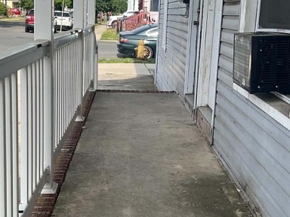 5th image of 422 5th St N