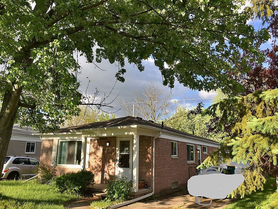1st image of 23030 Albion Ave