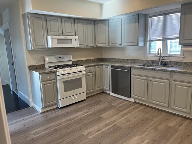 41 Billings Ave #2