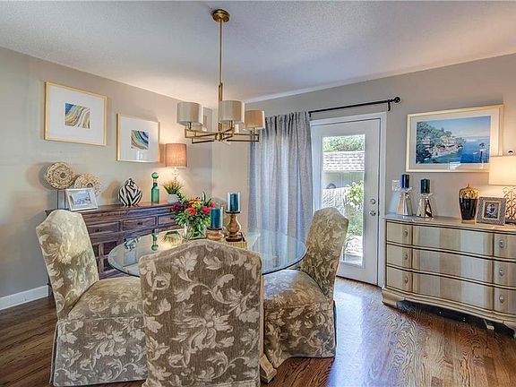 2nd image of 9609 Perry Ln