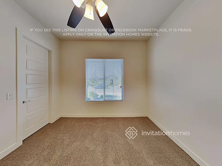 18947 W Oregon Ave — Photo 10