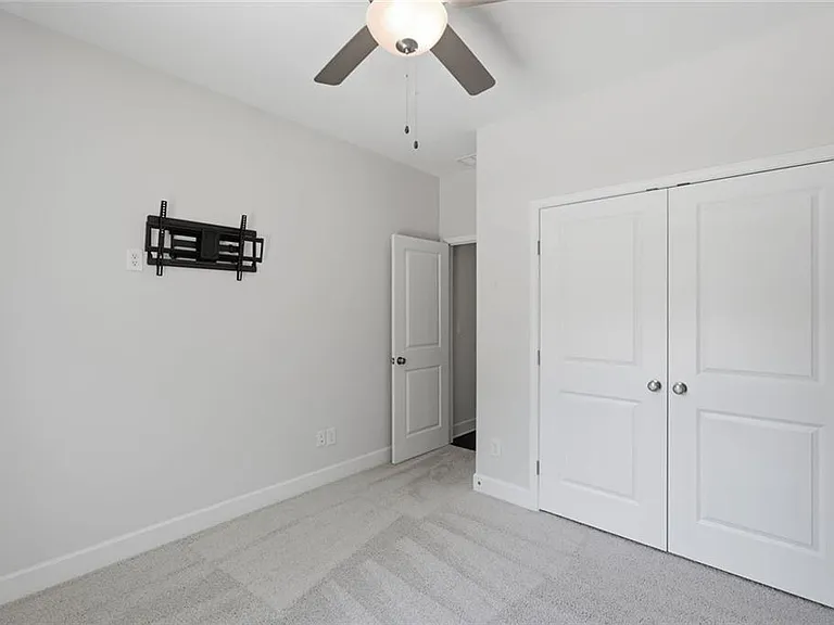 6168 Collins Rd — Photo 29