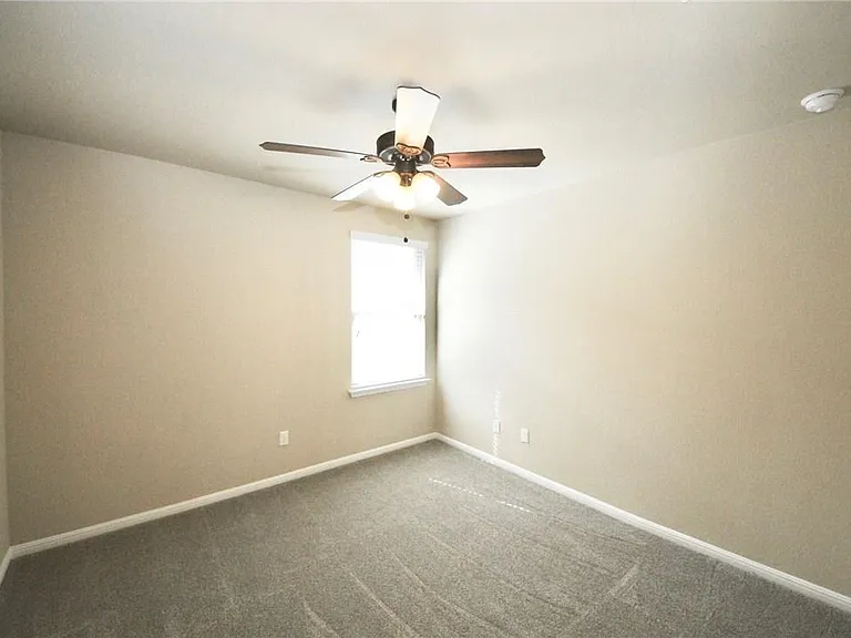 10905 Minter Ct — Photo 7