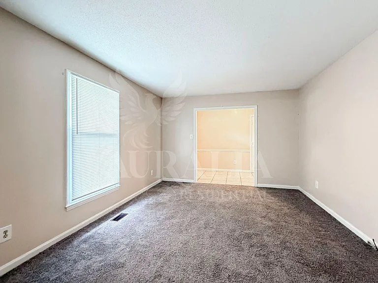 1408 Imperial Dr — Photo 5
