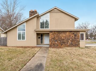 1019 S Oak Grove Ave, Springfield, MO 65804