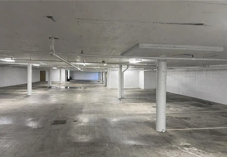 Luminaire Apartments — Photo 1