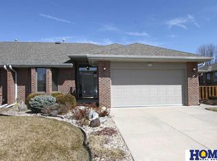 4830 Sugar Creek Rd, Lincoln, NE 68516
