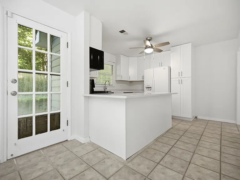 2407 Hembree Station Ct — Photo 9