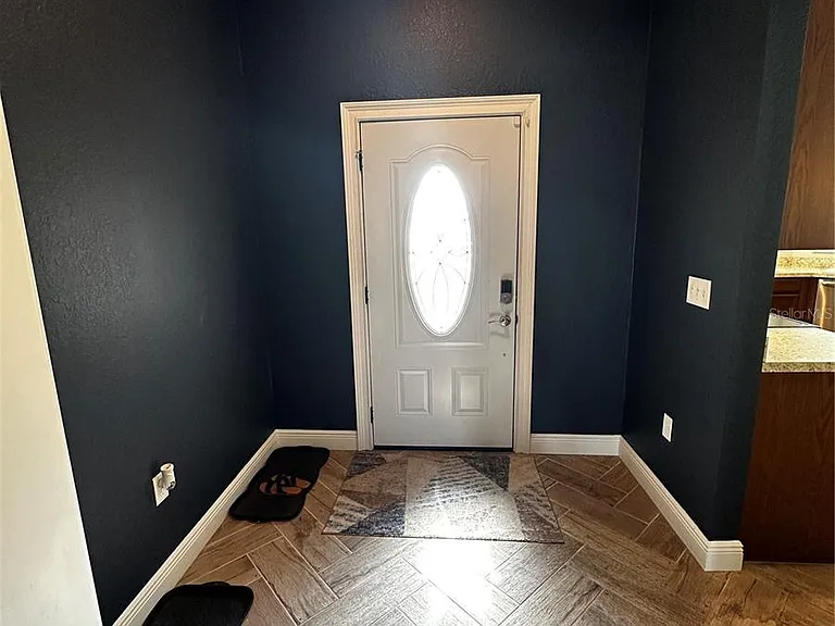 262 Lake Mariana Pl — Photo 11