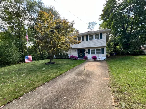 86 John St, Spotswood, NJ 08884