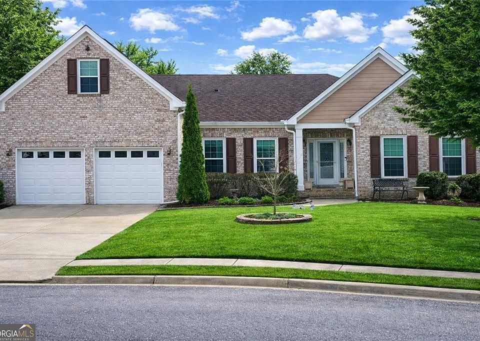 1st image of 229 Forest Creek Ln