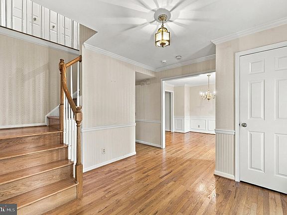 5th image of 15906 N Thames Ct