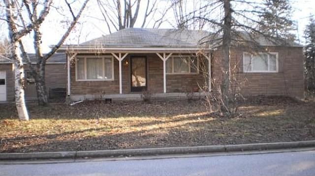 1st image of 418 Cottonwood St