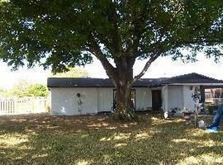 13121 McIntosh Rd, Thonotosassa, FL 33592